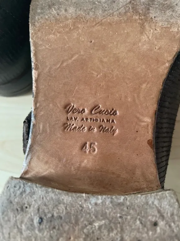 Brauner Voll-Lederschuh Hr 45 Herren