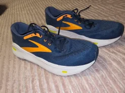 Brooks Ghost Max – Maat 44 – Uitstekende Staat!