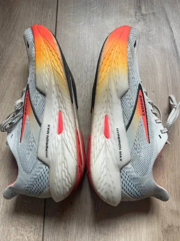 Brooks Laufschuhe Hyperion Max 40,5