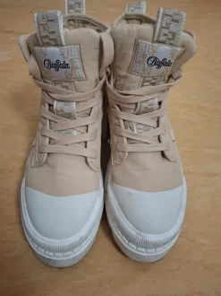 Buffalo Boots Vegan Beige EUR 39