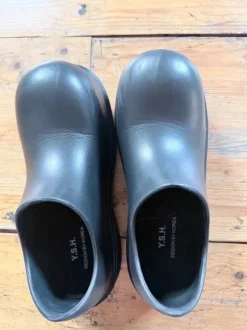 bulky clogs