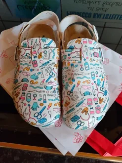 Bunte Clogs