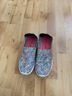 bunte schuhe