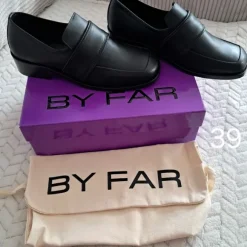 By Far Cyril Black Nappa Schuhe Leder große 39