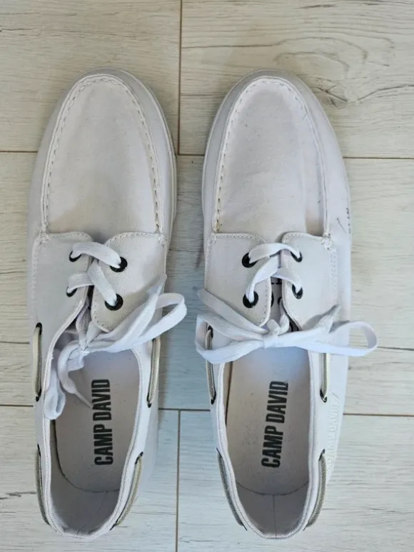Camp David Bootsschuhe / Segelschuhe - neu & ungetragen - Gr. 44 - Weiß