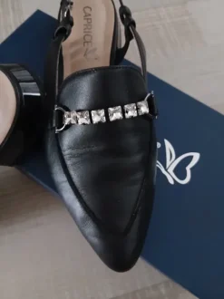 Caprice slingback