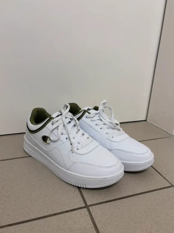Champion RD18 Low Sneacker Weiß/Olive