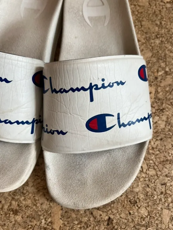 Champion Slides / Badeschlappen – Weiß mit Logo-Print – Gr. 42