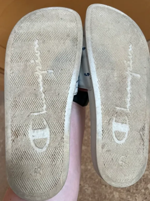 Champion Slides / Badeschlappen – Weiß mit Logo-Print – Gr. 42