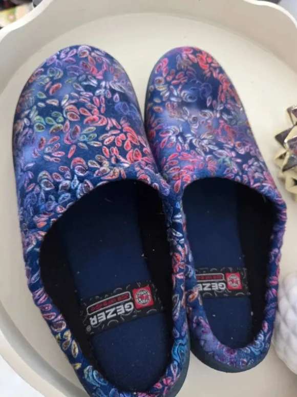 Chaussons / Mules Gezer multicolores - T39 (taillent petit)🐬