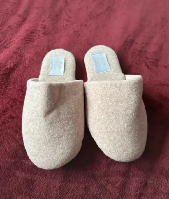 Chaussons beige clair unis taille 38🤎