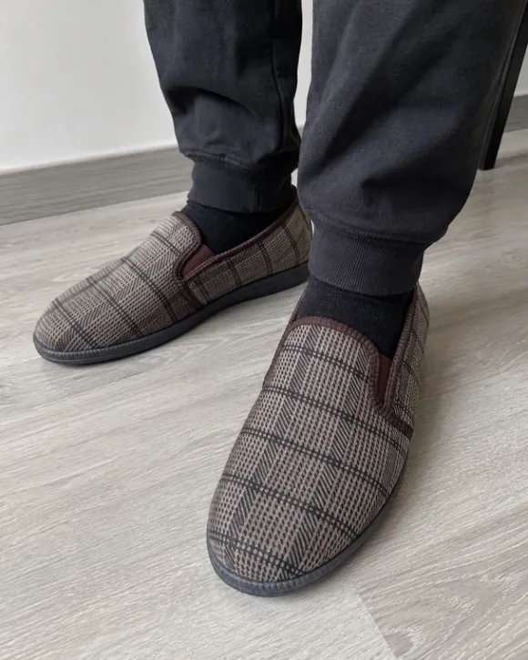 Chaussons homme confort à carreaux - Semelle rigide - Taille 44 - Neuve