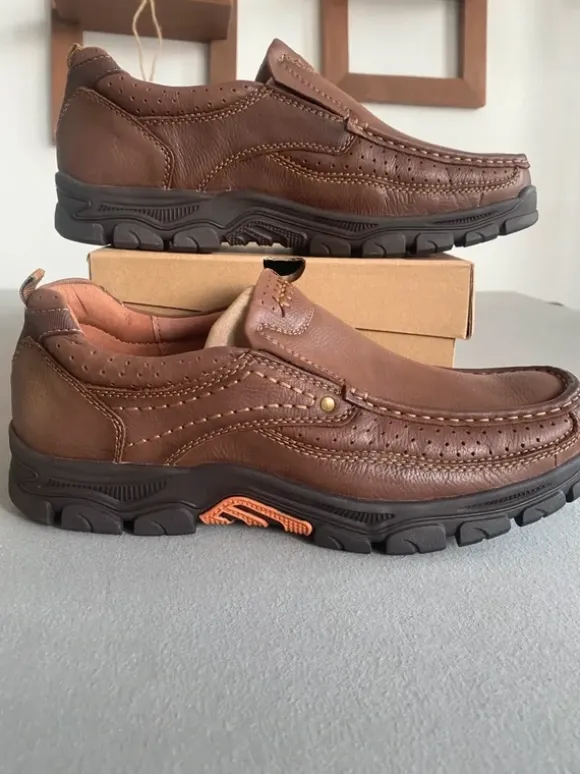 Chaussure De Randonné Outpro taille 47 style mocassin
