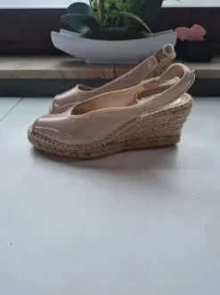 Chaussures à talon compensés taille 36