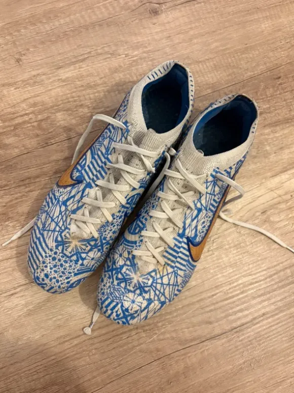 Chaussures de foot haute gamme