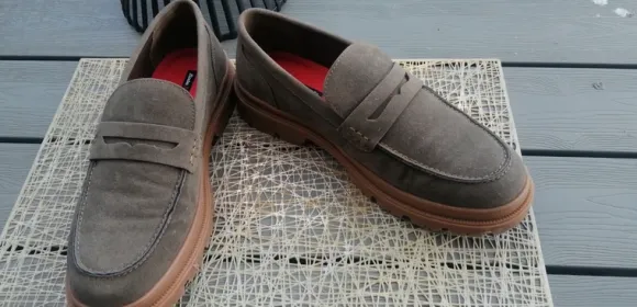 Chaussures homme 42 Bata red label