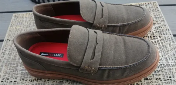 Chaussures homme 42 Bata red label
