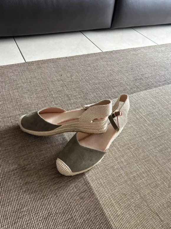 Chaussures imitation espadrille à talon
