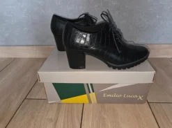 Chaussures Richelieu cuir 37