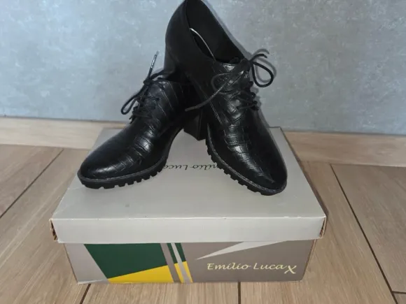 Chaussures Richelieu cuir 37