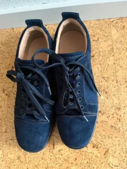 Christian Louboutin Sneaker – Dunkelblauer Samt
