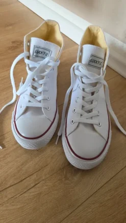 Chucks 🌸