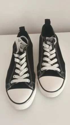 Chucks schwarz