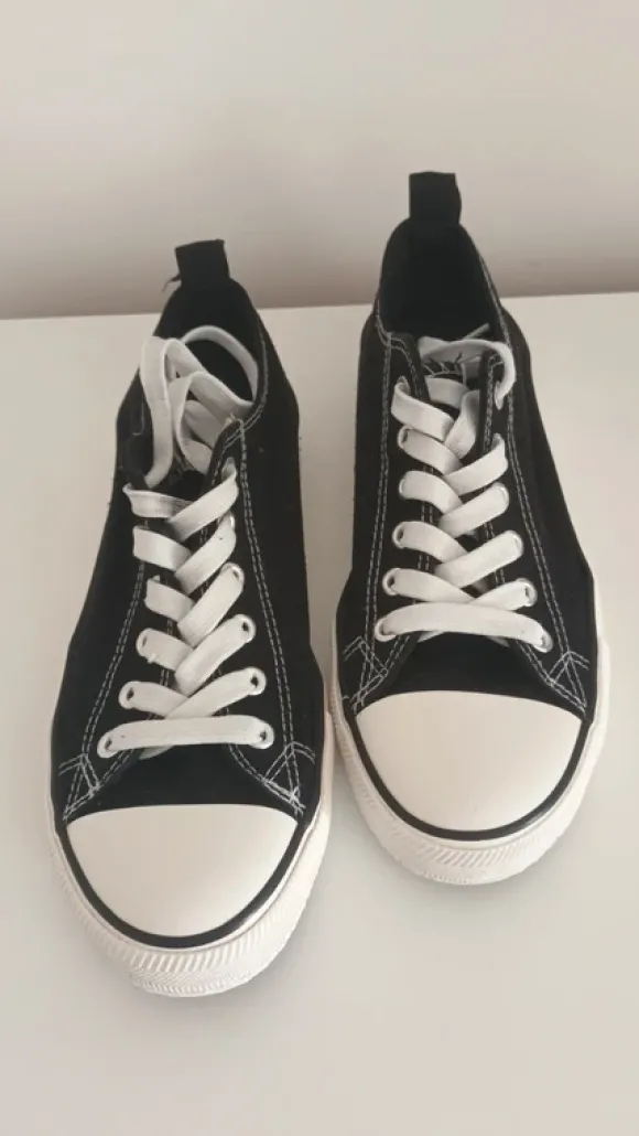 Chucks schwarz