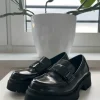 Chunky Loafer in Schwarz / Nine West