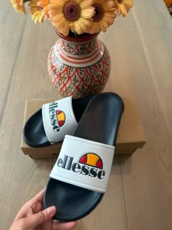 claquette Ellesse