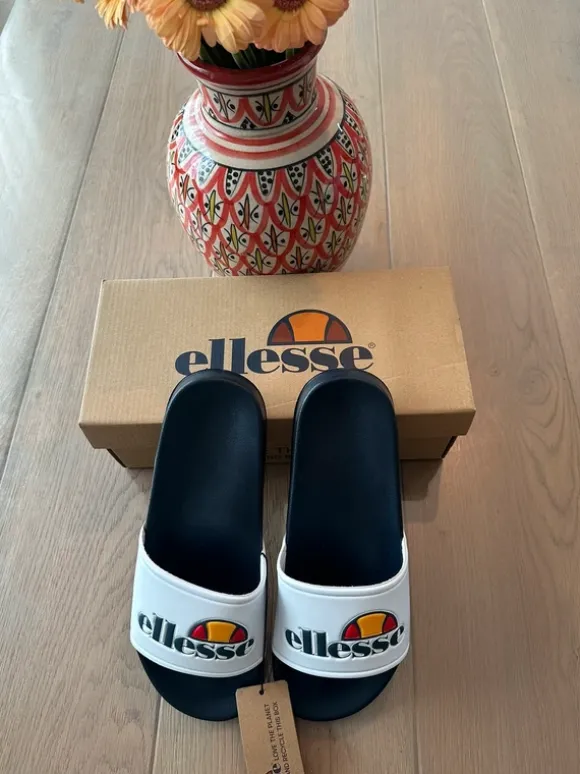 claquette Ellesse
