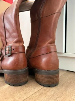 Clarks hohe Kunstleder-Stiefel