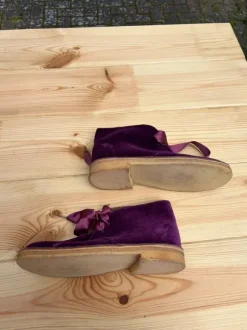 Clarks Originals lila Samt Size 7