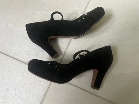 Clarks Riemchen Pumps 👠