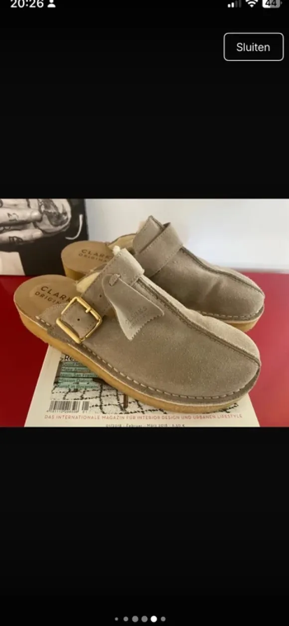 Clarks slides