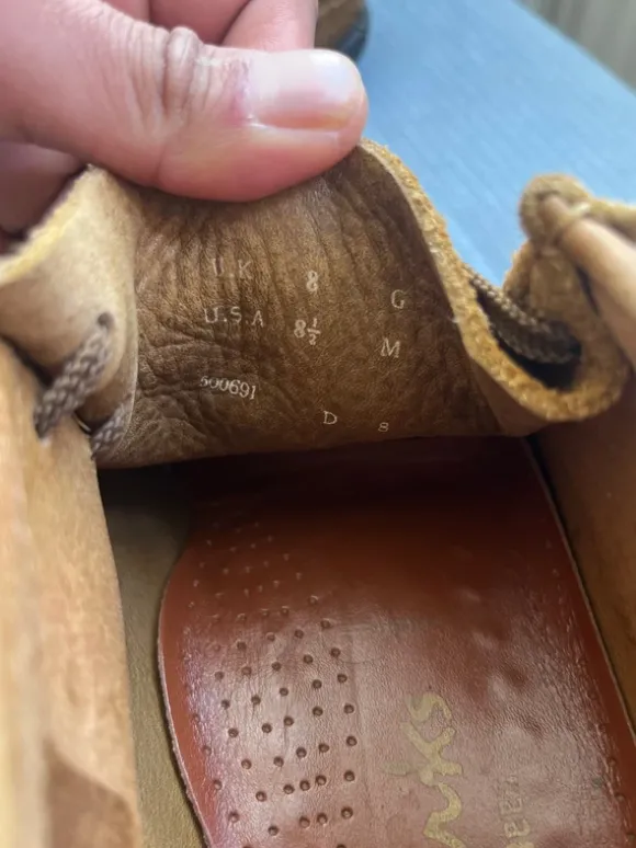 Clarks Wallabee Low