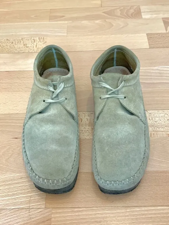 Clarks Weaver Beige