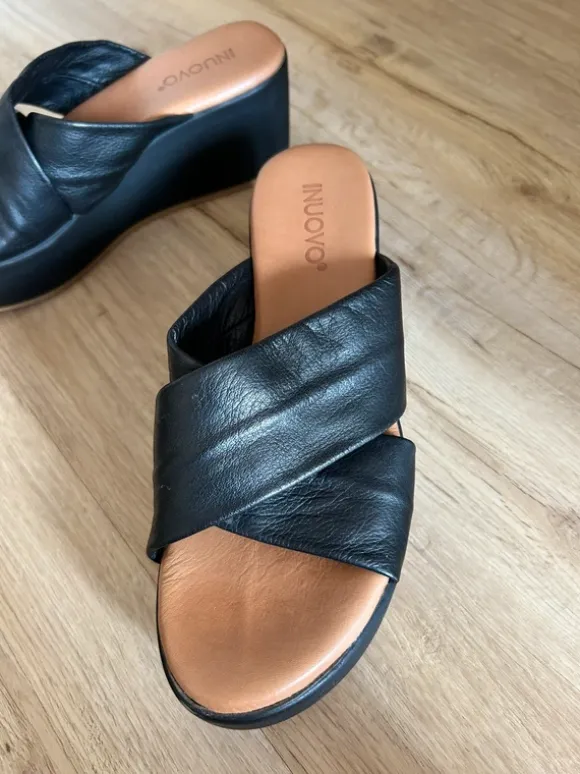 Clogs