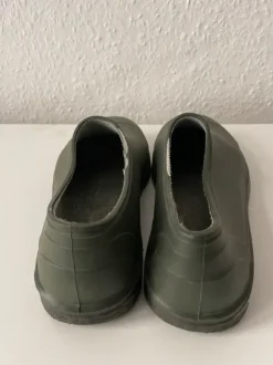 Clogs