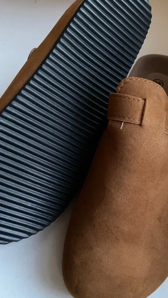 Clogs