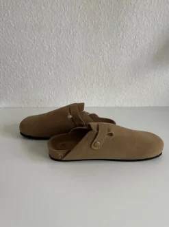 Clogs bunkel beige