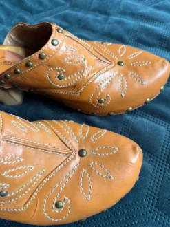 Clogs Leder und Holz