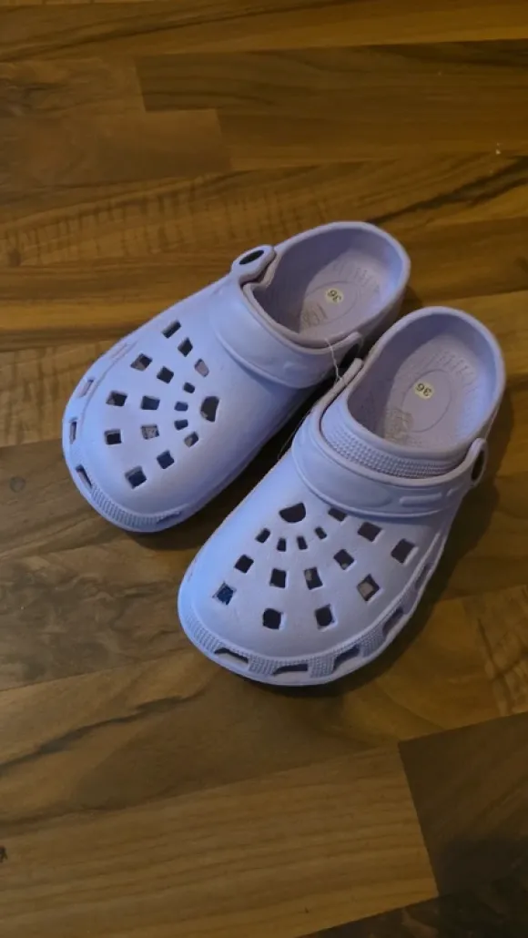 Clogs neu Lavendel Gr.36