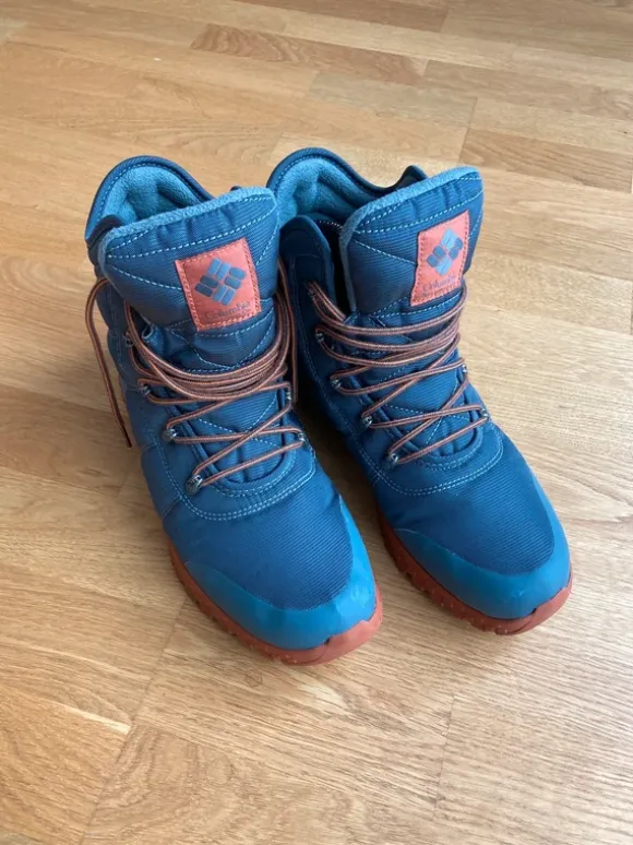 Columbia Boots