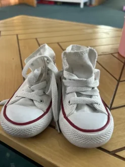 Converse 22