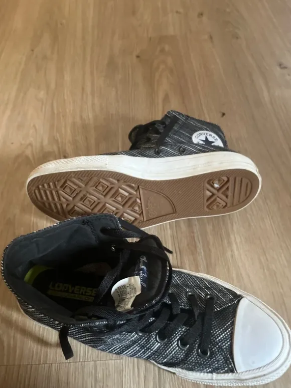 Converse Chucks