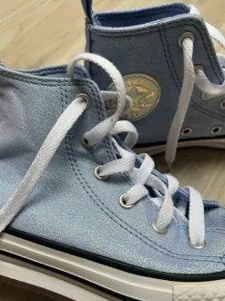 Converse girl 32, almost new
