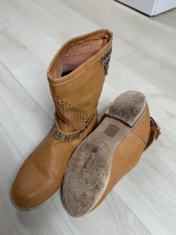 Coole Boots mit Nieten
