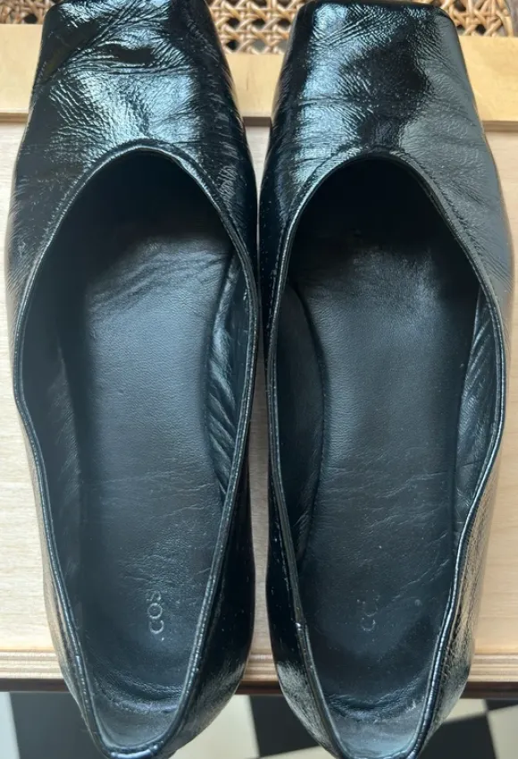 Cos Schuhe