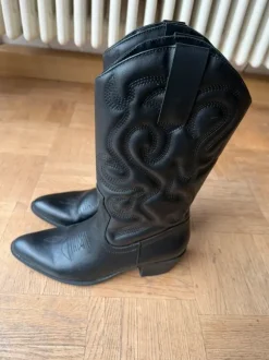 Cowboy boots | black | boho/ festival style